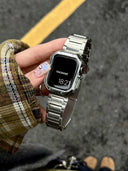 Stainless steel bracelet for men and women in a neutral style