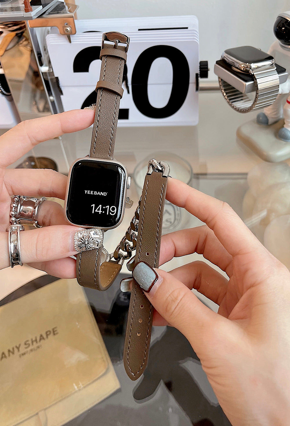 Double Loop Chain Band