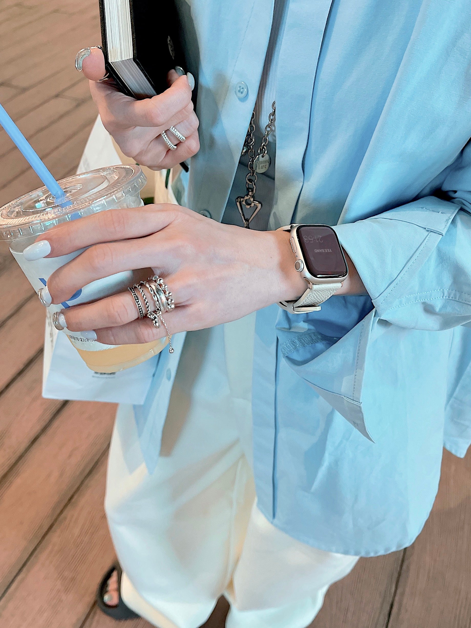 Genuine leather strap with lychee pattern and pointed buckle design for Applewatch