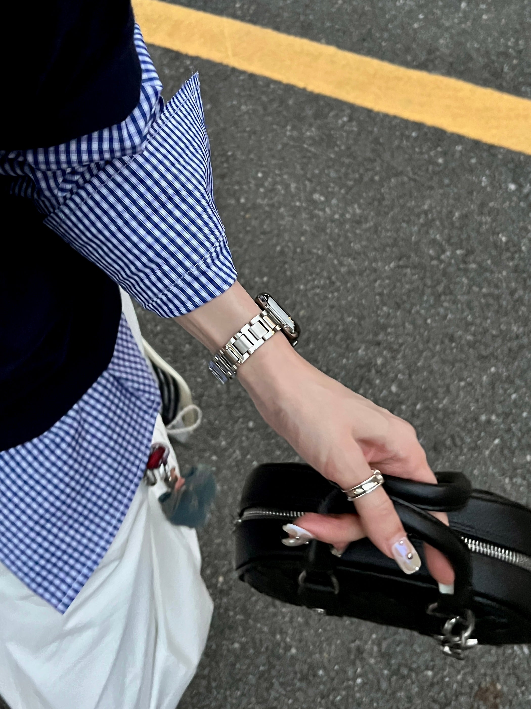 Classic design metallic stainless steel bracelet