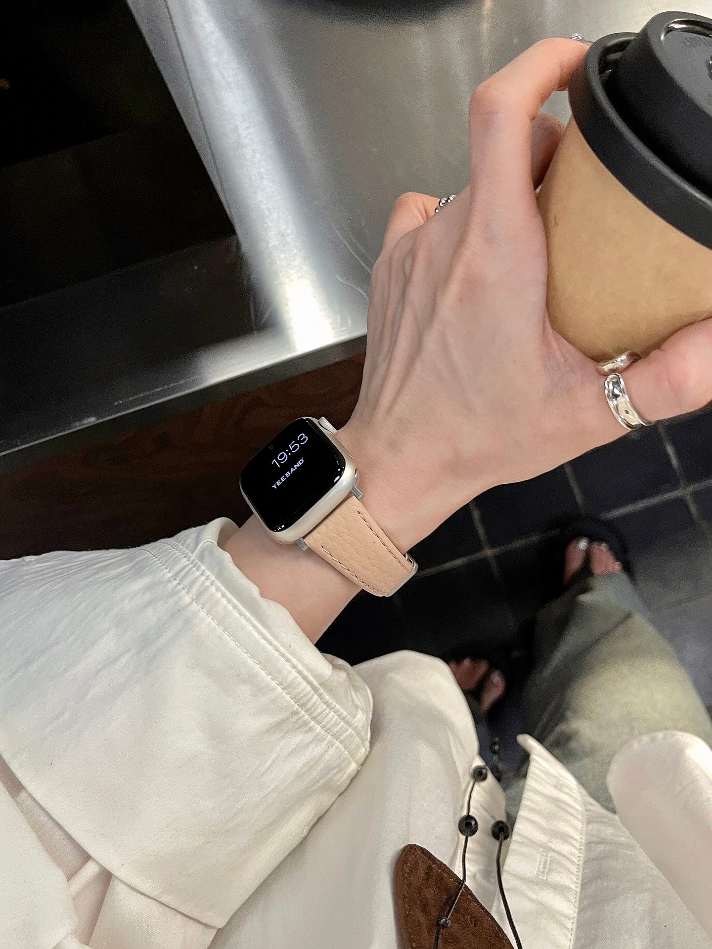 Magnetic Pebbled Leather Band